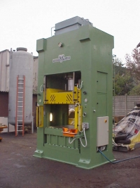 Pressa idraulica TERENZIO 250 tons