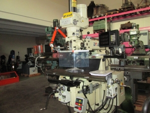 Fresatrice BOMAC 858II visualizzata ISO 40 CE