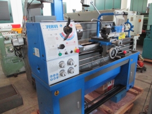 Tornio parallelo FERVI T998/400 V3A visualizzato 3 assi