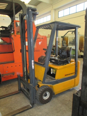 Carrello elevatore elettrico Jungheinrich