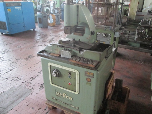 Marchiatrice idraulica marca GEFRA (HOLLAND) MOD. SMR