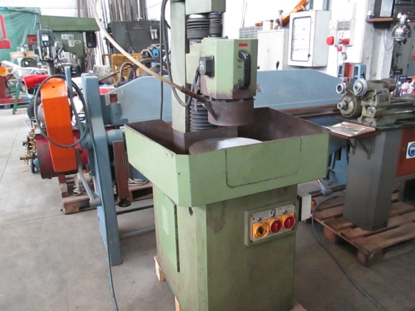 Lapidello LTF con tavola girevole 400